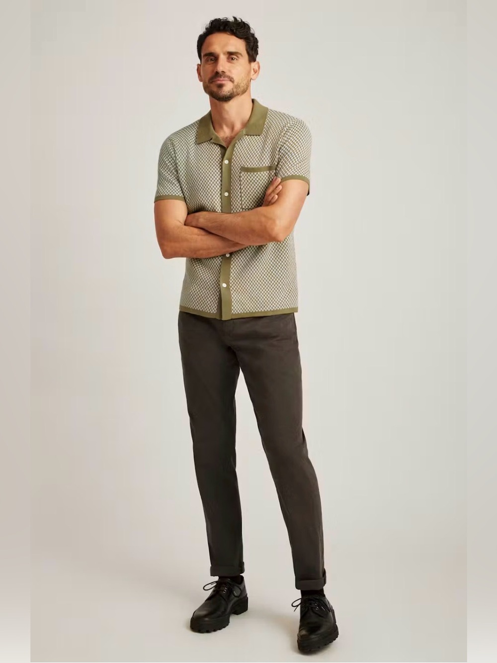Bonobos Geo Cabana Sweater Polo on Olive Micro Leaf. Men’s size Medium